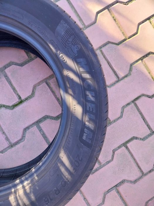 Anvelope vara (4-buc.) MICHELIN PRIMACY  205 / 60 R 16 Stare f. buna !
