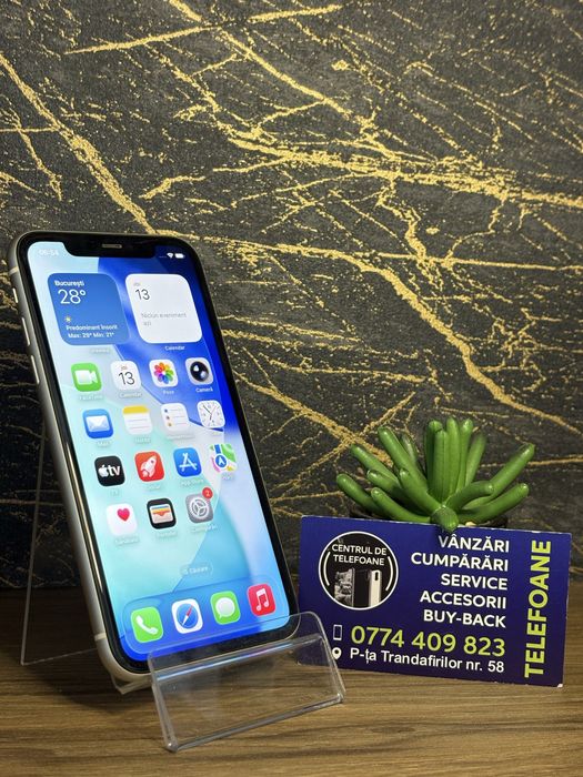 Iphone 11/64GB/2 Ani Garantie Centrul de Telefoane/rate