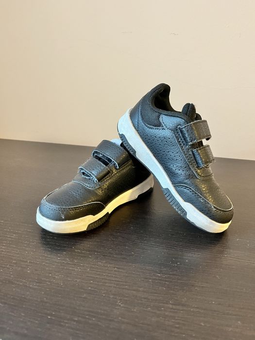 Детски маратонки Адидас за момче 25номер