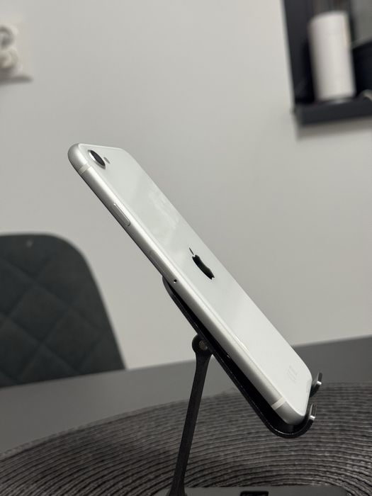 Apple iphone SE2 64gb 84% baterie pret fix!