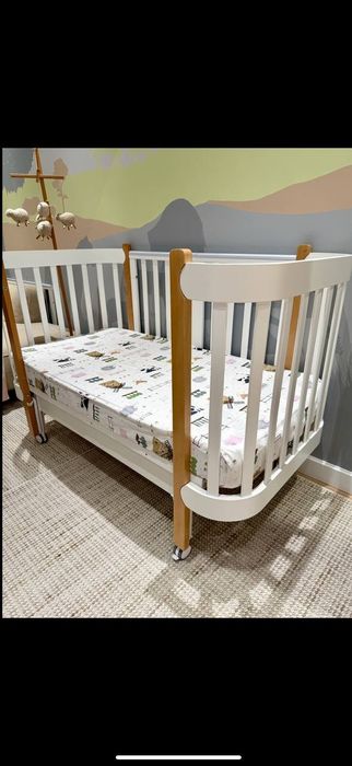 Детская кроватка совершенно новая не использовали практически