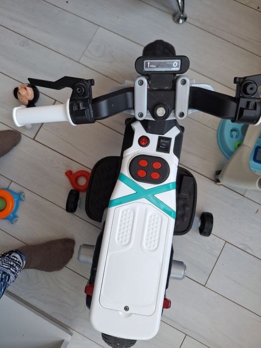 Акумулаторен мотор