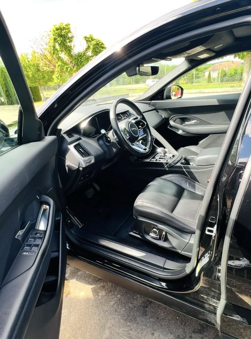 Jaguar E-PACE 2021 • 204 CP • Diesel Mild Hybrid • Automată • Full Option