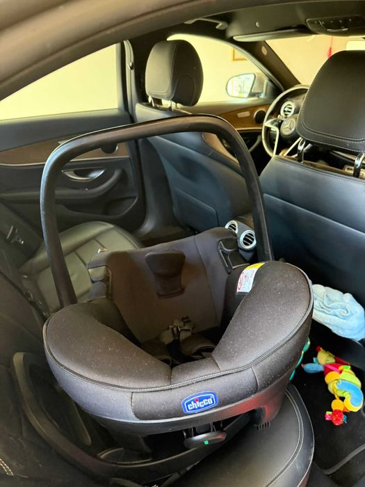 Scaun auto Chicco Bi-Seat i-Size Air cu baza Isofix