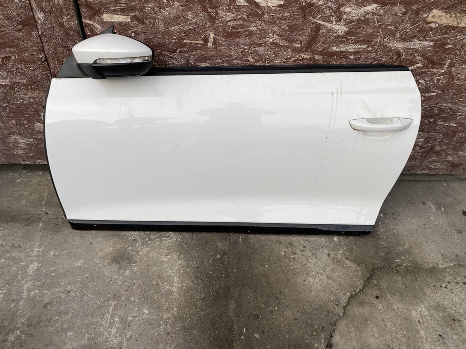 Portiera St Vw Scirocco complecta Pret 1000 lei