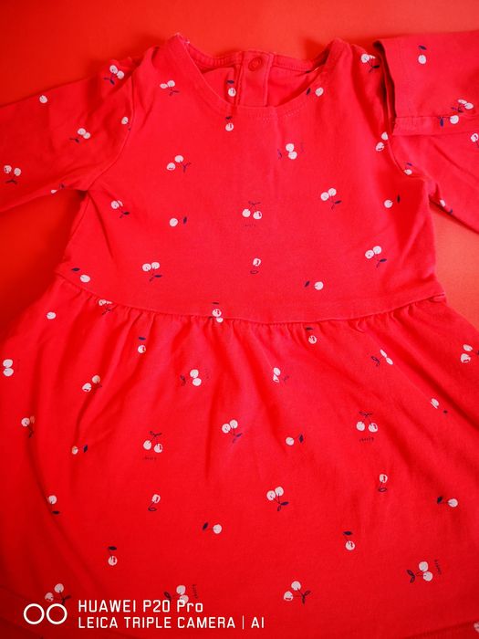 Дрехи за момичета близнаци