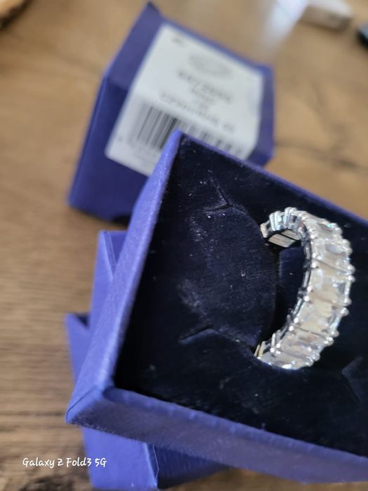 Swarovski пръстен