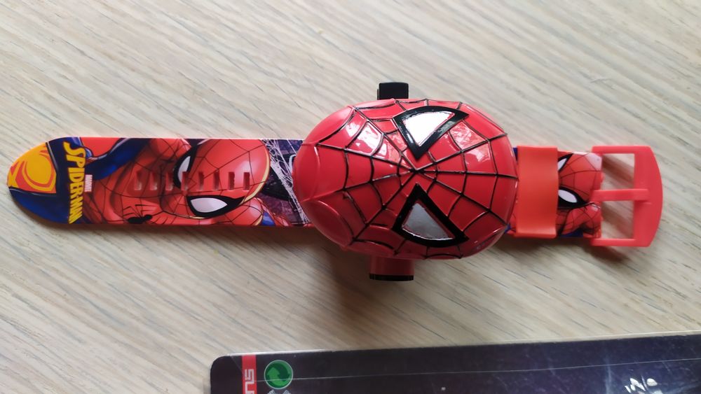 Часы детские СУПЕР ГЕРОЕВ электронные с проектом и без