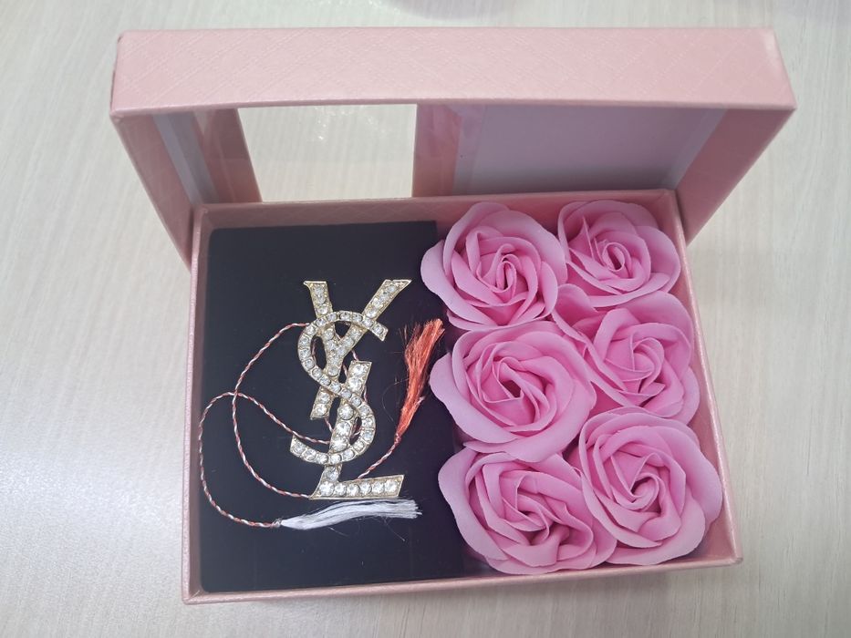 Broșe dama  eleganta