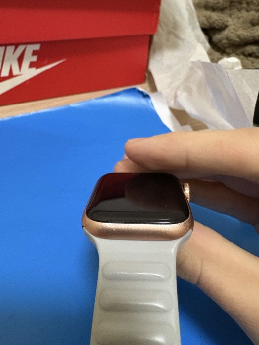 Apple watch се 1 32гб 81% 40мм