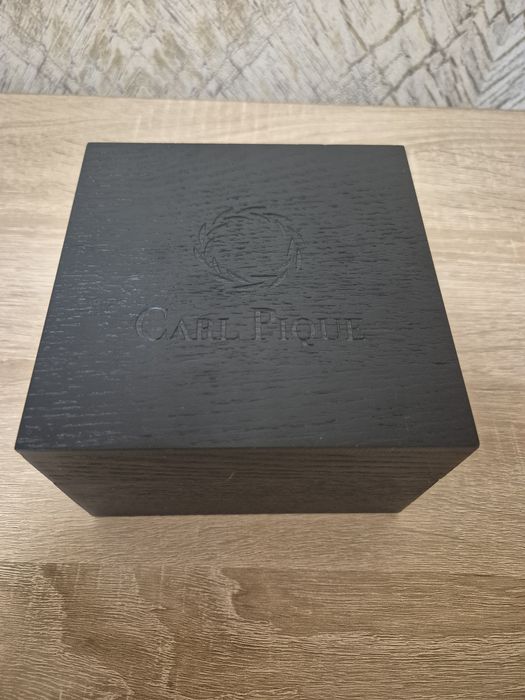 Daniyadan keltirilgan original soat karopka dakumentlari bor.