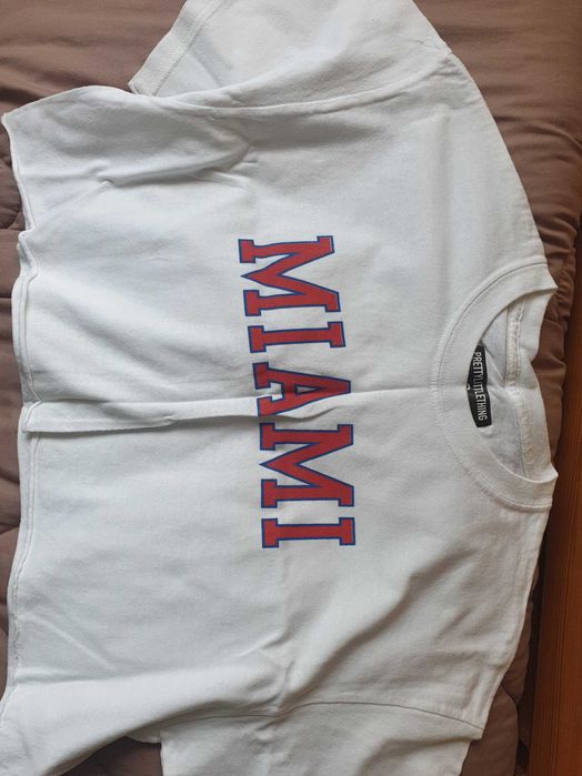 Кроп топ на prettylittlething