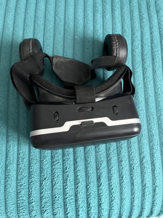 Продам очки 3 д в хорошем состоянии