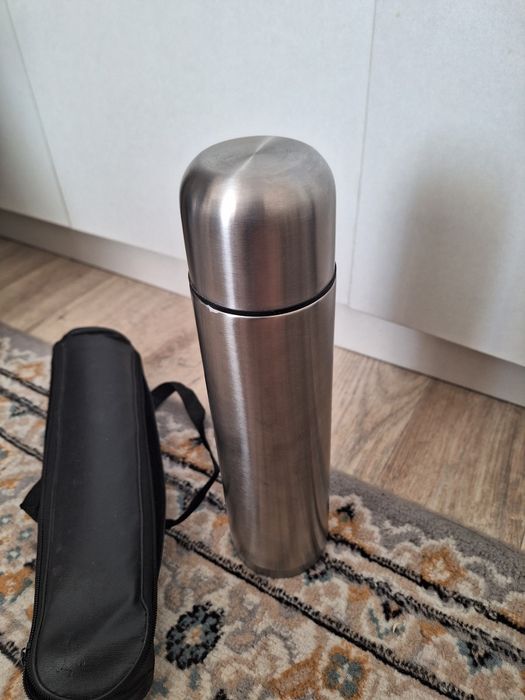 Срочно продам термос