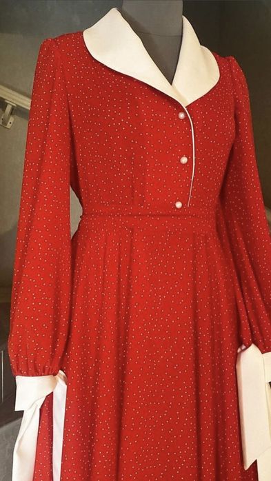 Платье длинное с шалевым воротником