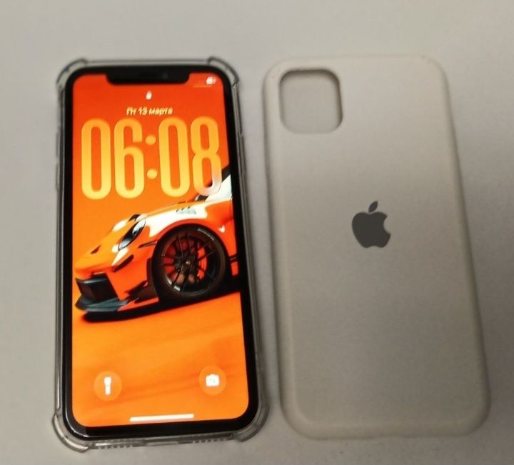 IPhone 11 . 64 Гб.