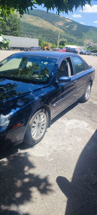 Продавам  цяло или на части Volvo s80