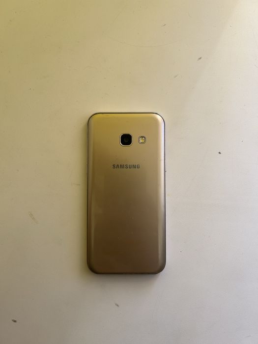 Телефон samsung a3