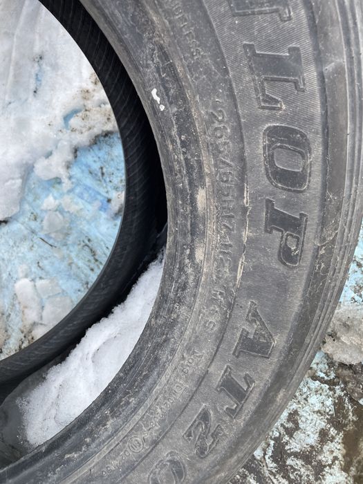 Продам шины комплект