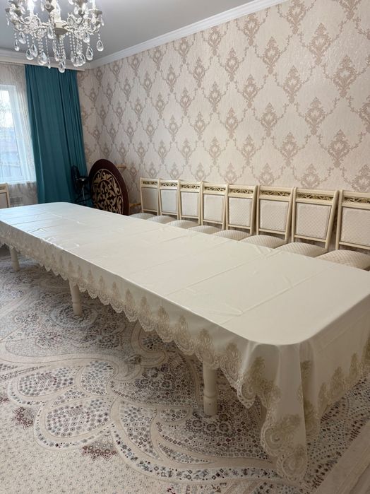 Большой белый стол 4,5 м + 20 стульев