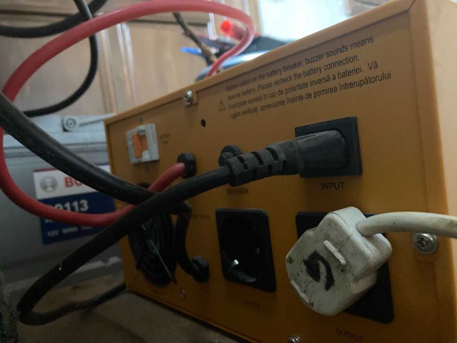 sursa UPS WELL 1000w pentru centrale + baterie BOSCH folosite 1 an