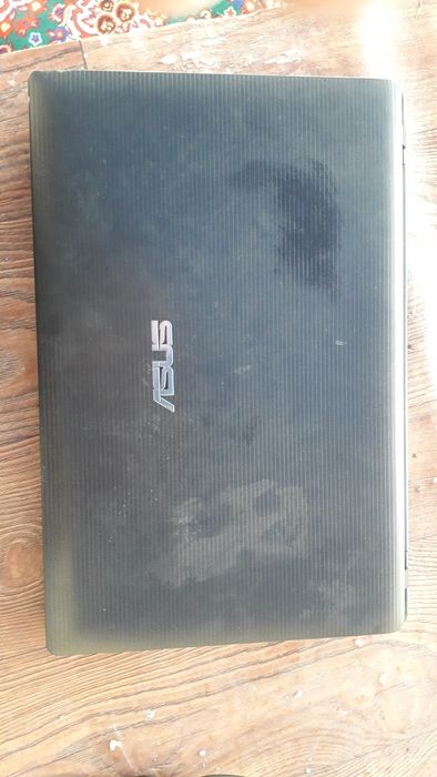 Asus noutbuk sotiladi