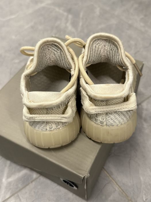 Детские кроссовки тканевые yeezy