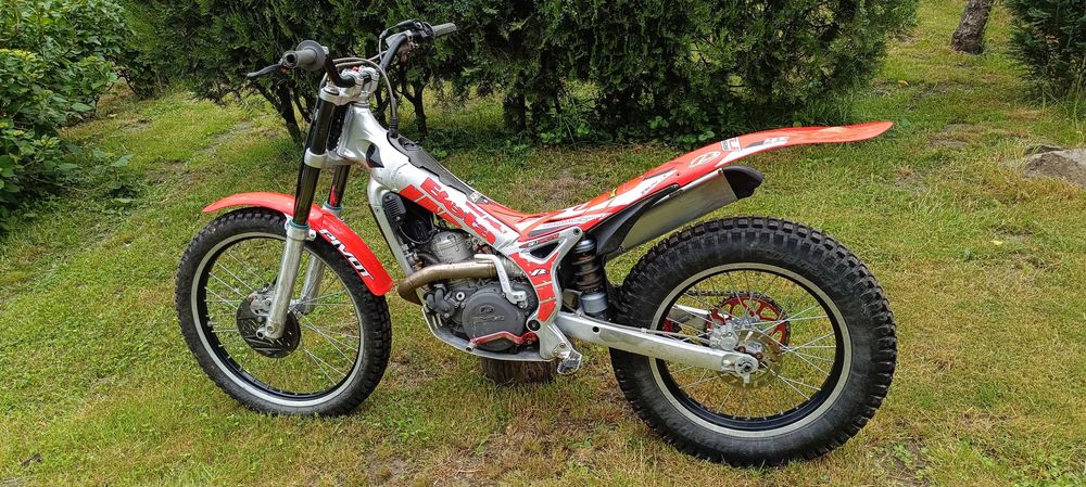 Vand (schimb cu e-mtb )motocicleta BETA Rev3 300