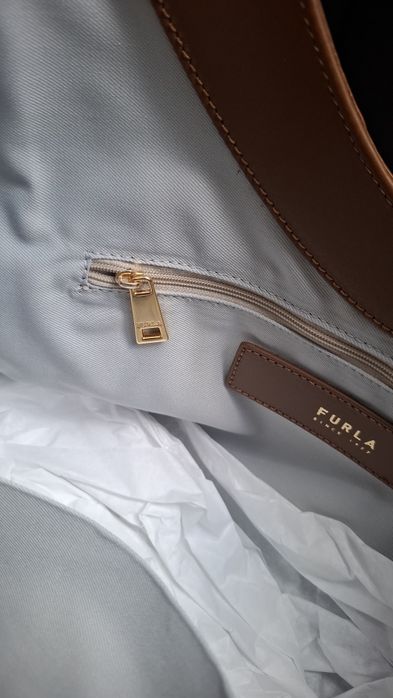 Furla кожена чанта