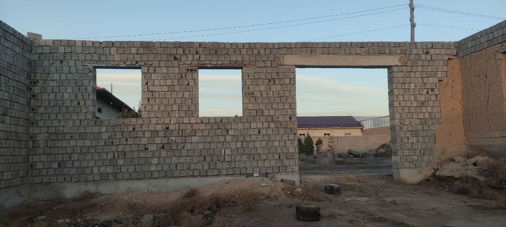 Участка uy hovli sotiladi yoki obmen