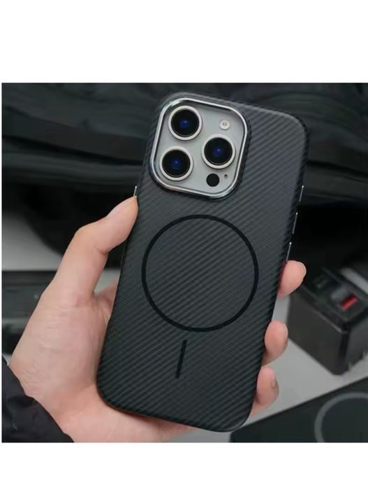 Iphone 15 PRO 15 PRO MAX 16 PRO 16 PRO MAX Husa Magsafe Plexi Carbon