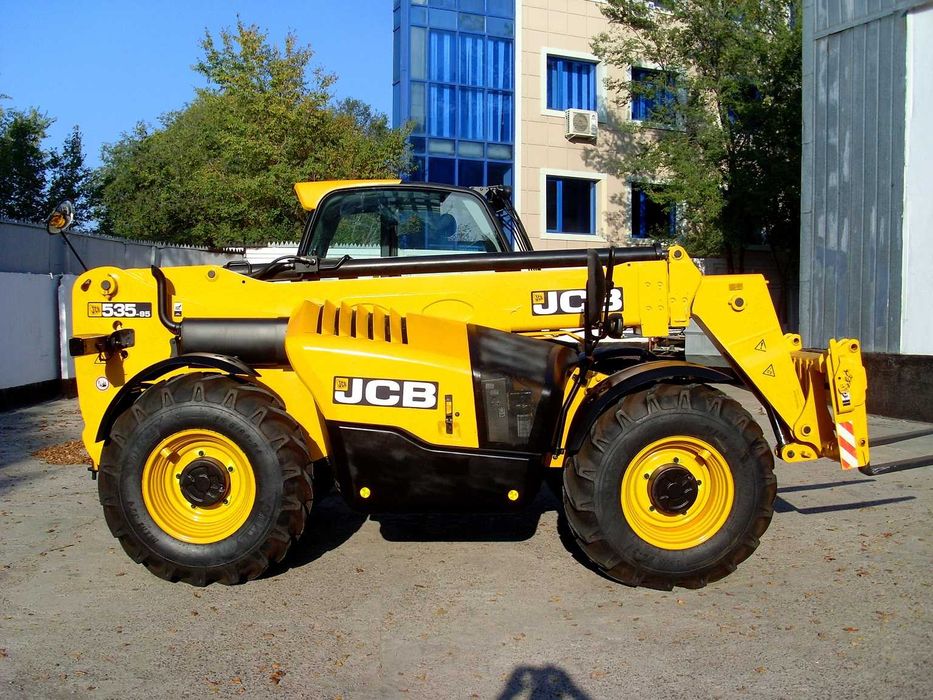 Телескопический погрузчик JCB 535-95