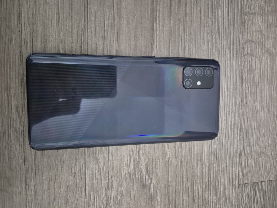 Samsung      A51