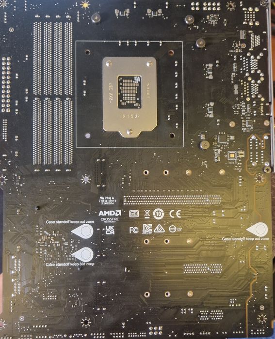 Placa de baza MSI B560 Tomahawk wifi+ procesor Intel i5 11600k
