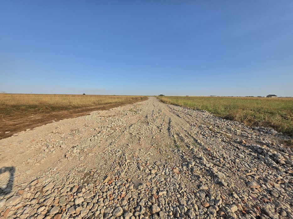 Loturi  440m intravilan com Berceni utilități