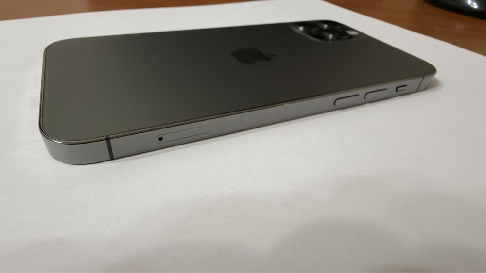 Продам iPhone 12 Pro 128GB