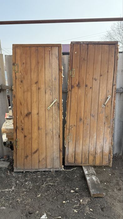 Двери для бани для туалета