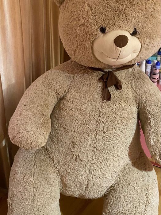 Продава се голямо мече