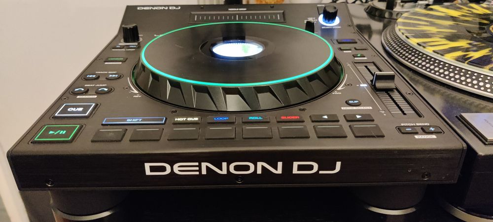Denon LC6000 DJ контролер