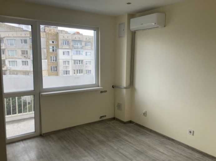 Дава се под наем Тристаен апартамент в София, Център - 85 кв.м за 562 € - Снимка #5