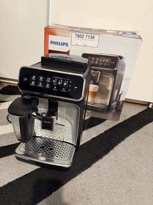 Кафемашина Philips EP 3246