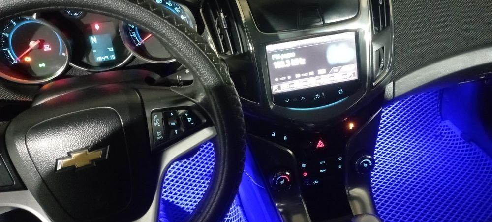 Продам Chevrolet Cruze 2012 года