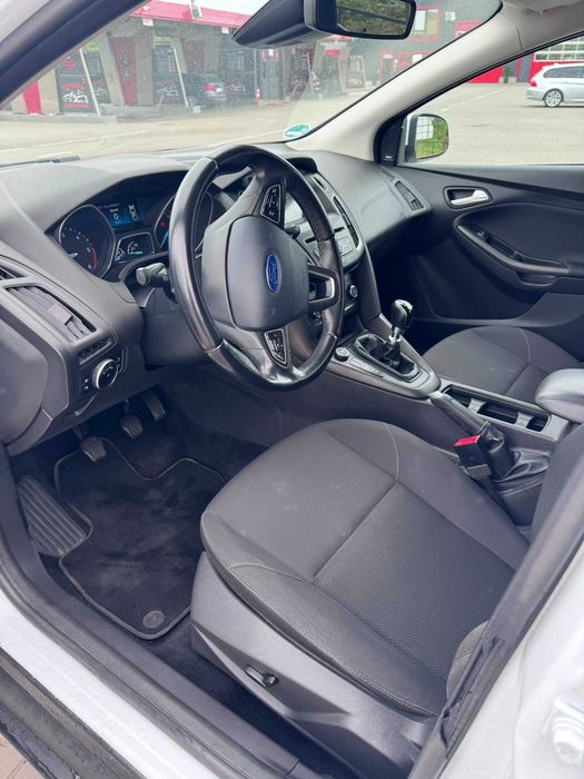 FORD Focus 2018 — imagine 5