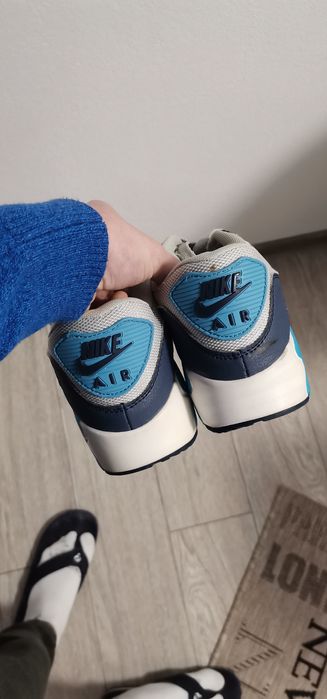 Nike Air Max folositi