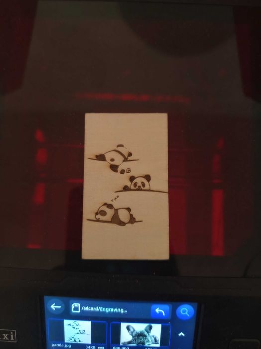 Лазерно гравиране върху дърво