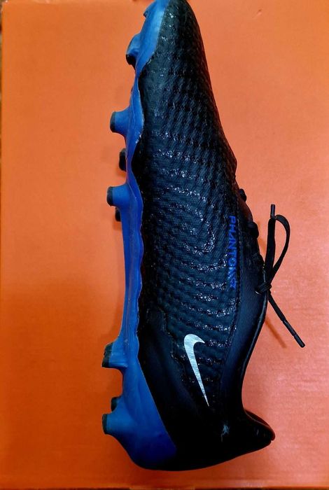 Бугонки Nike Phantom GX