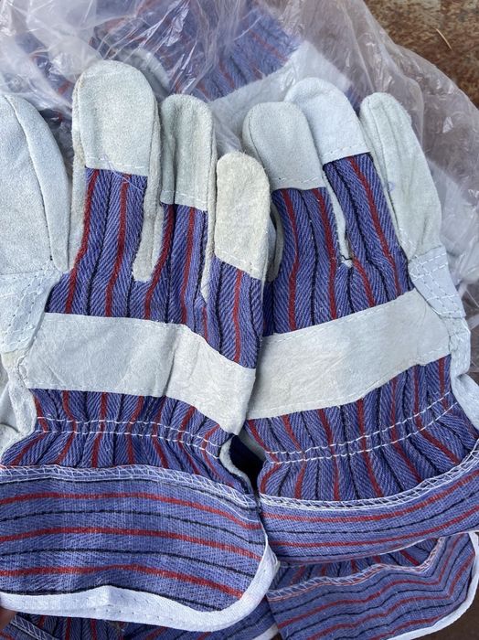 Предпазни ръкавици с 5 пръста и с палец