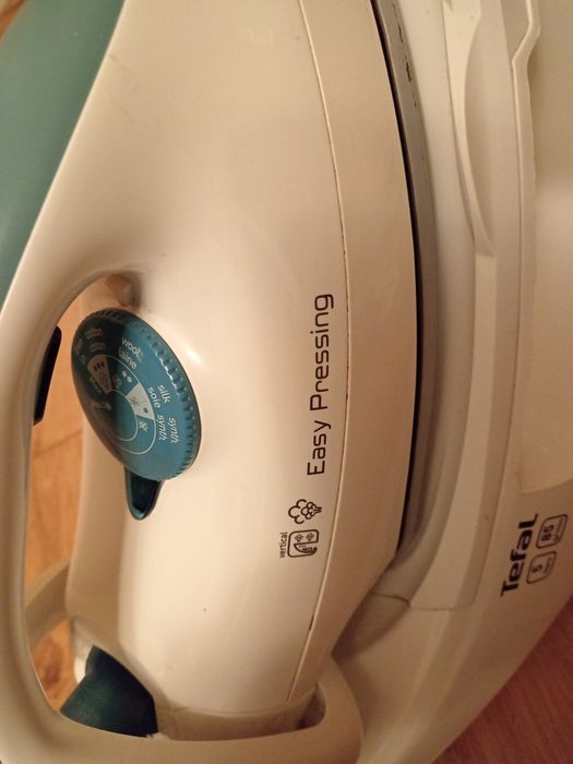 Statie de calcat Tefal