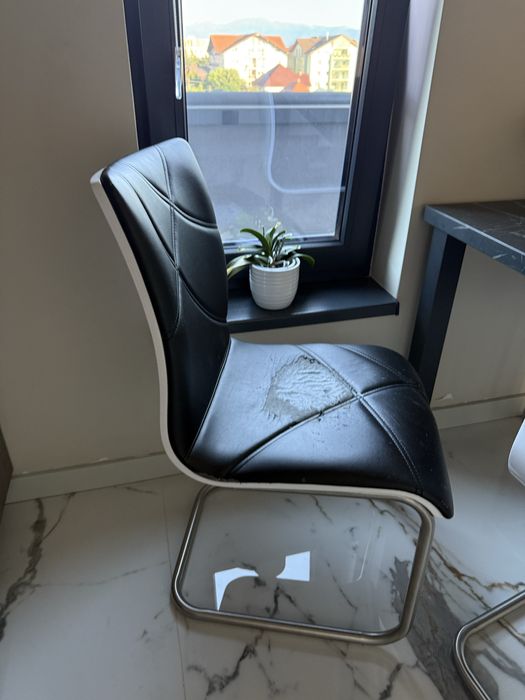 Scaun bucatarie (4 buc/400 lei)