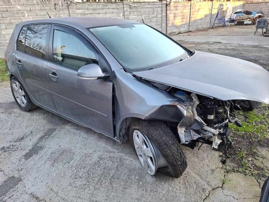 Vw Golf 5 на Части